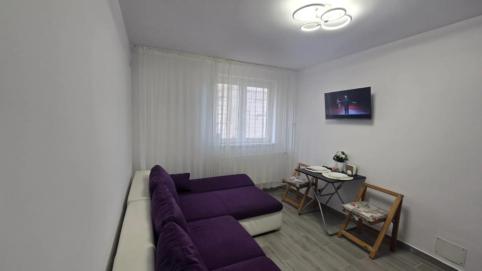 2 Room Apartment 15 Minutes From Unirii Bucharest