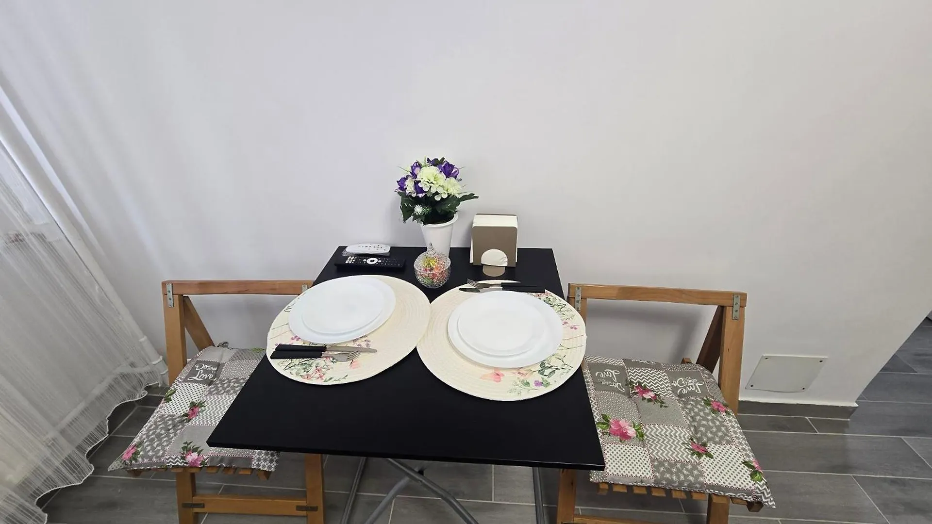 2 Room Apartment 15 Minutes From Unirii Bucharest